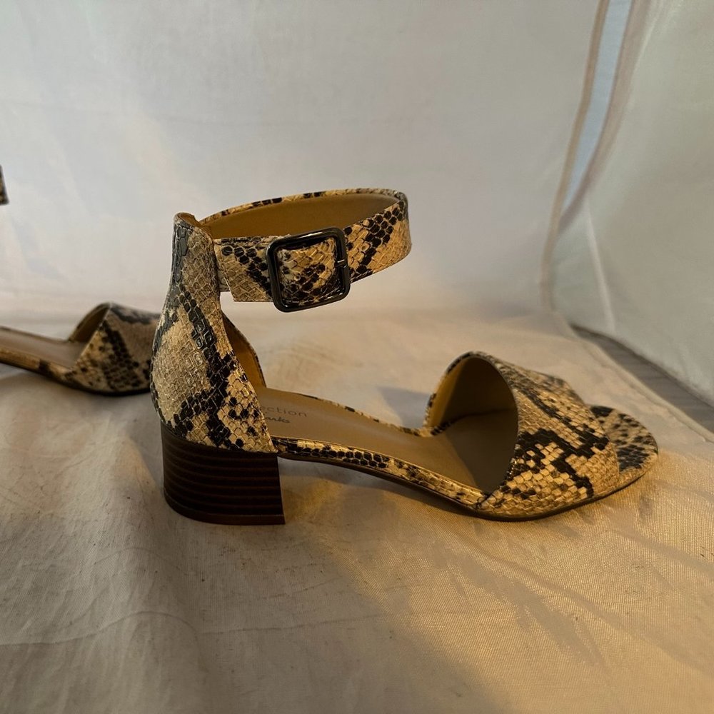 Clarks  Elisa Dedra Heeled Sandal, Taupe Snake Women Size 8 M     NIB - Picture 5 of 6